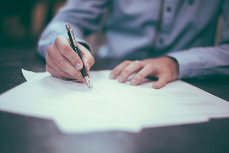 Signing closing documents with an investor-friendly title company